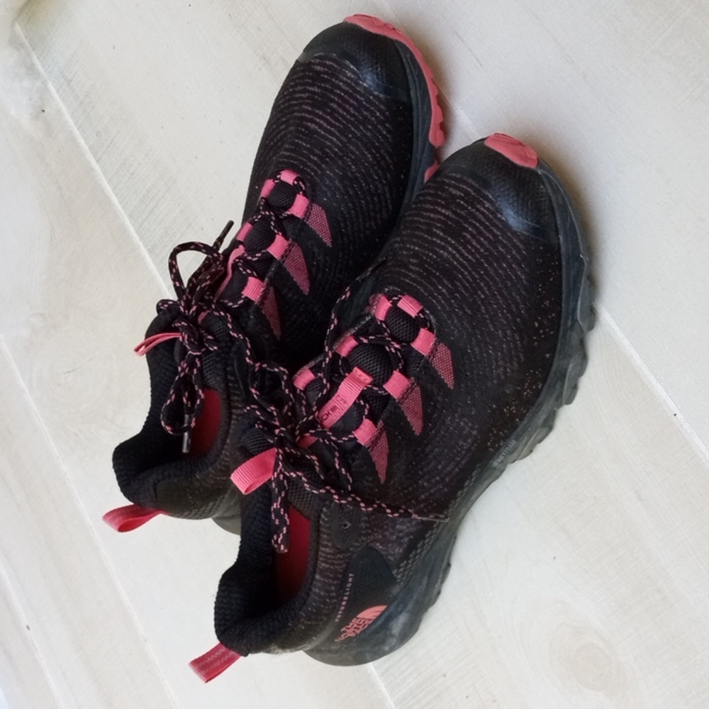 THE NORTH FACE ultra fastpack waterproof hiking  shoes